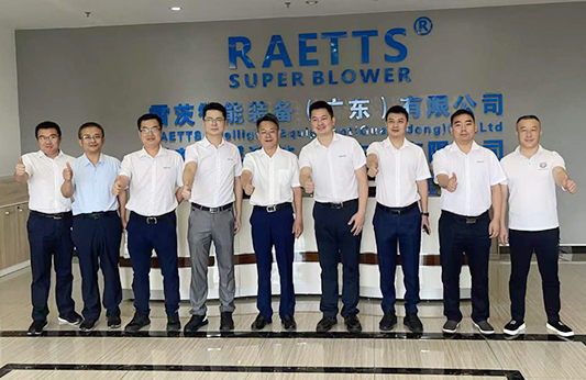 赣州市副市长陈水连、赣州市经开区党工委副书记梁丁盛等领导先后莅临雷茨考察