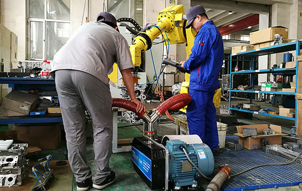 雷茨高速离心风机在机器人清洗干燥案例